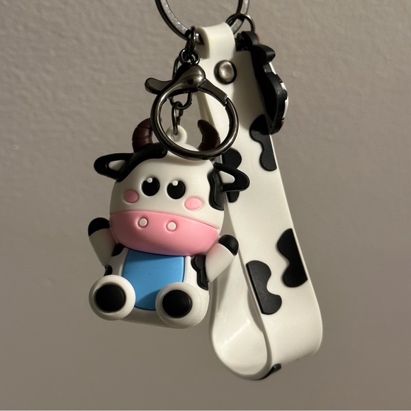 Cow Keychain - Picture 1 of 1